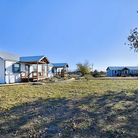 Holy Cow Cottage With Amazing Hill Country Views